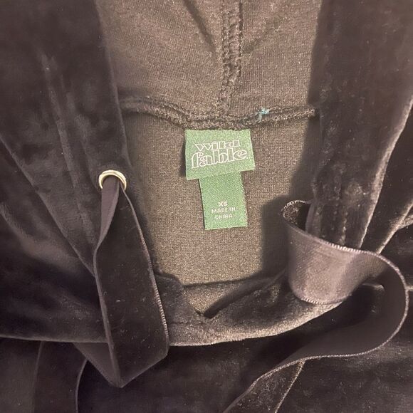 Wild Fable Women's Black Velour Hoodie with Ribbon Tie Waist Length Size XS - Picture 2 of 7